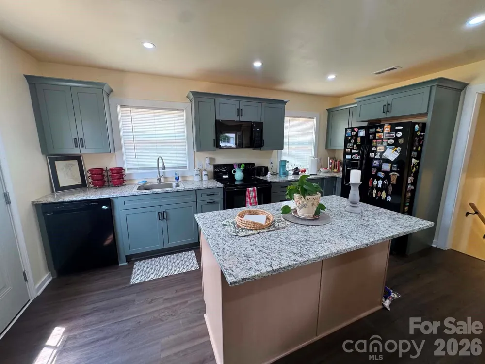 115 Robert Drive State Road, NC 28676