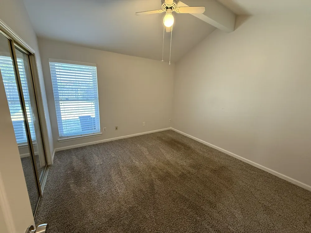 2317 Aquaduct Drive Bedford, TX 76022