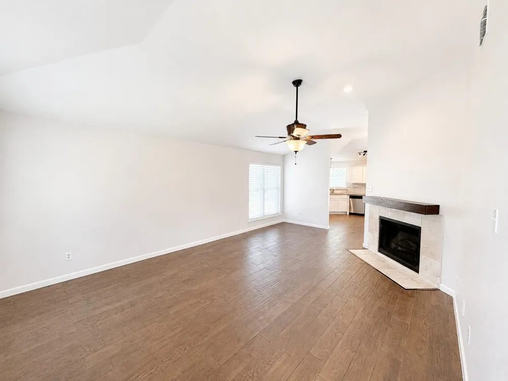2317 Aquaduct Drive Bedford, TX 76022