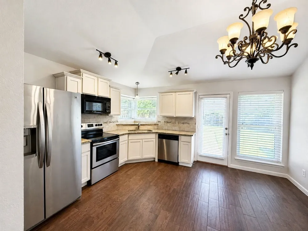 2317 Aquaduct Drive Bedford, TX 76022