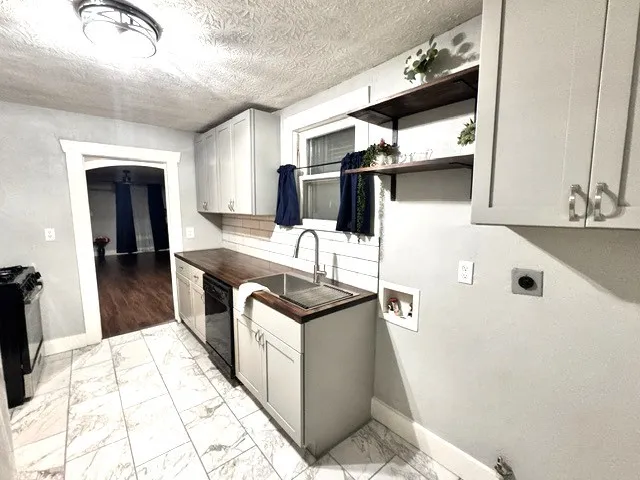 4619 Parrish Road Haltom City, TX 76117