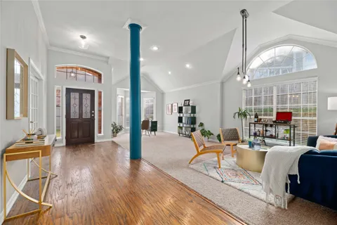 5016 Enclave Court