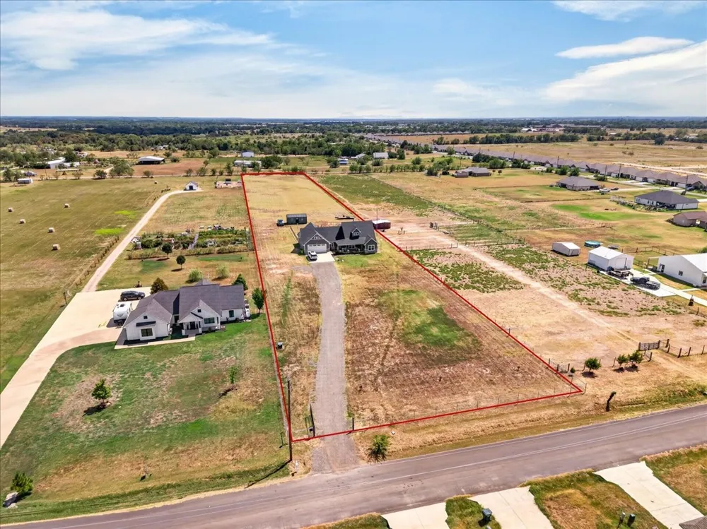 18244 County Road 4001 Mabank, TX 75147