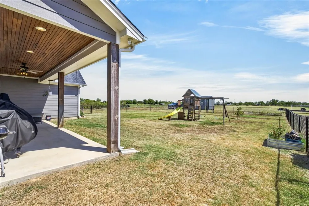 18244 County Road 4001 Mabank, TX 75147