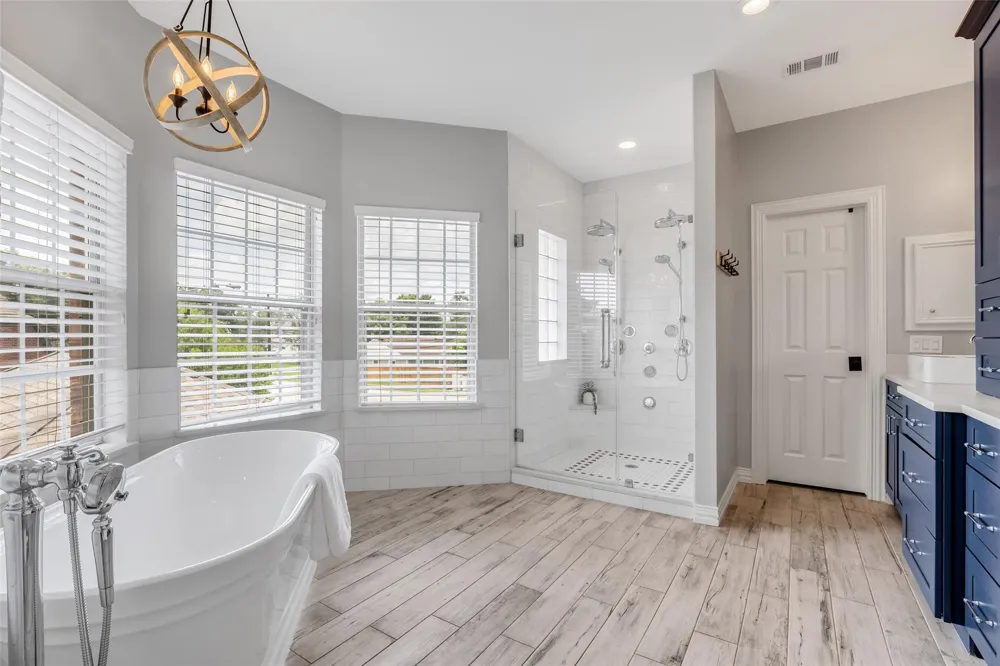 5007 Beech Street Bellaire, TX 77401