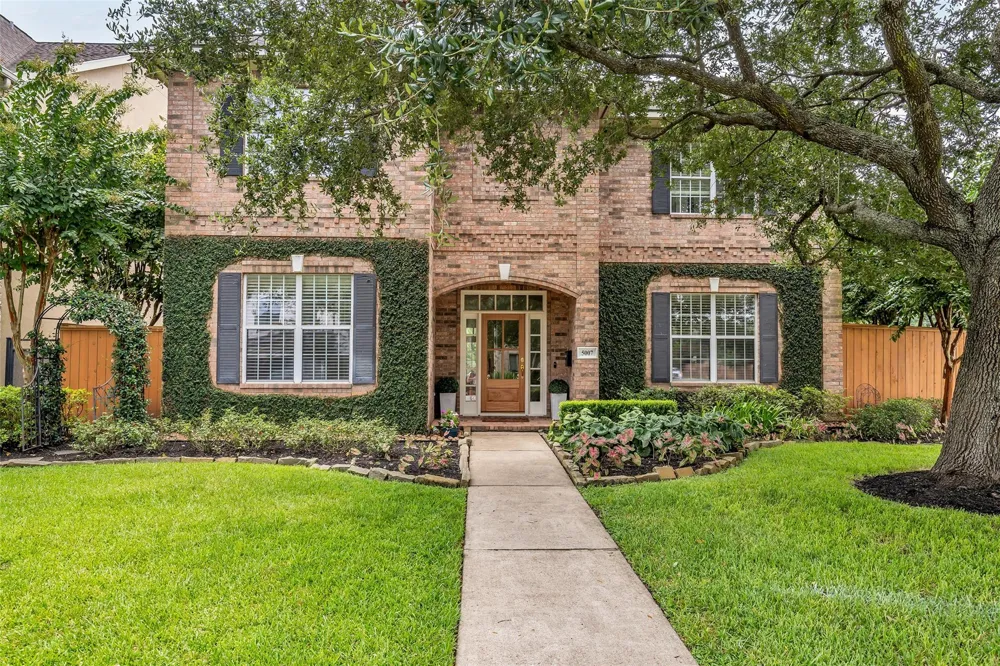 5007 Beech Street Bellaire, TX 77401