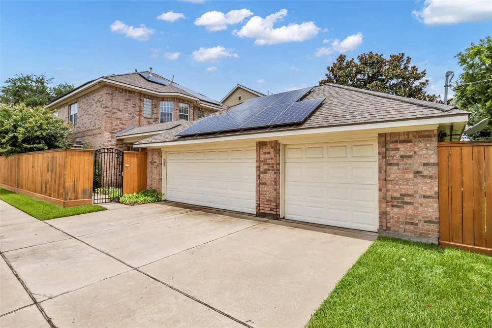 5007 Beech Street Bellaire, TX 77401