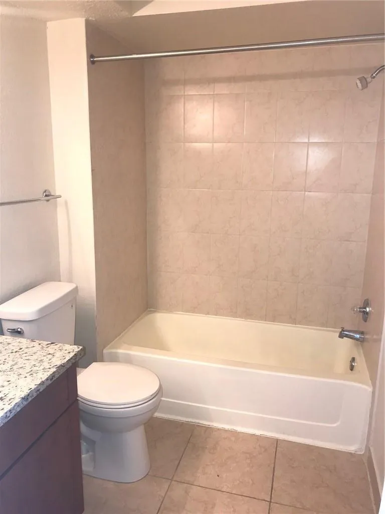 12400 Vista Isles Drive #1421 Sunrise, FL 33325