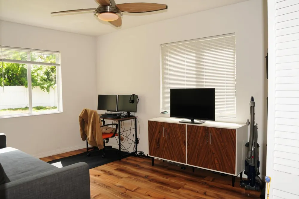 114 NE 16TH TERRACE Fort Lauderdale, FL 33301