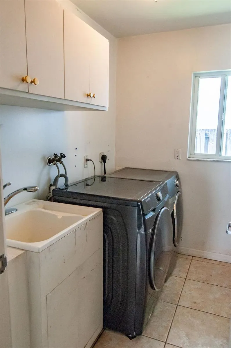 114 NE 16TH TERRACE Fort Lauderdale, FL 33301