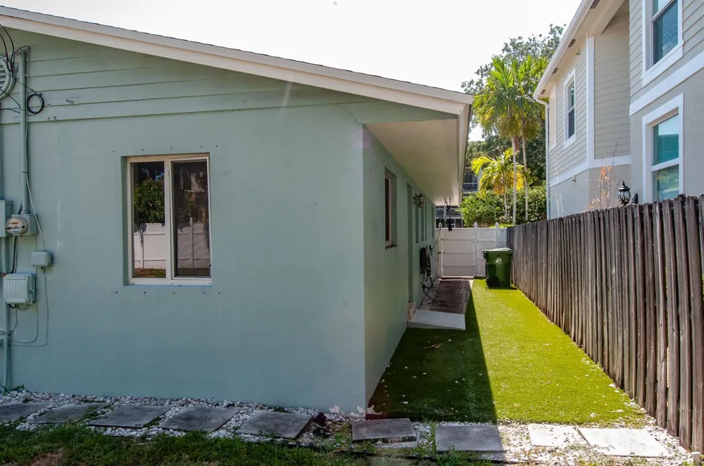 114 NE 16TH TERRACE Fort Lauderdale, FL 33301