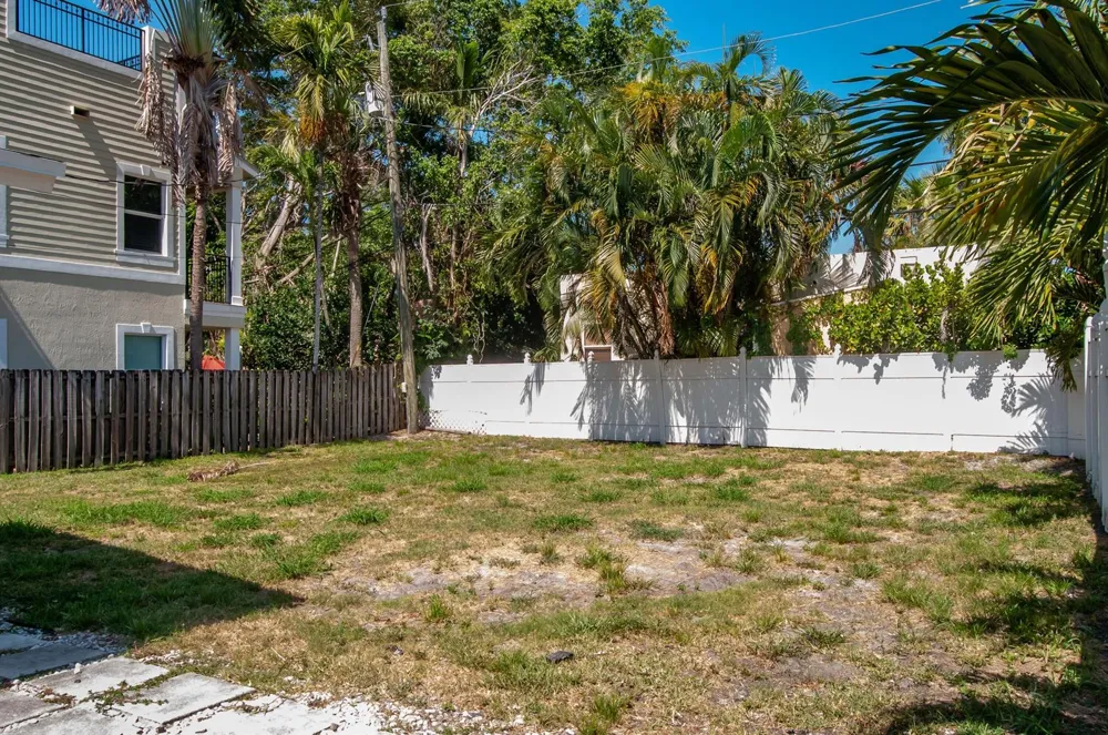 114 NE 16TH TERRACE Fort Lauderdale, FL 33301
