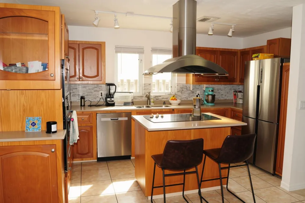 114 NE 16TH TERRACE Fort Lauderdale, FL 33301
