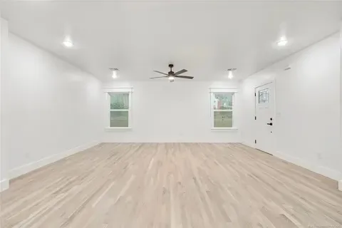 1172 Boston Place Tulsa, OK 74106