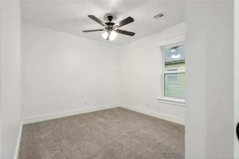 1172 Boston Place Tulsa, OK 74106
