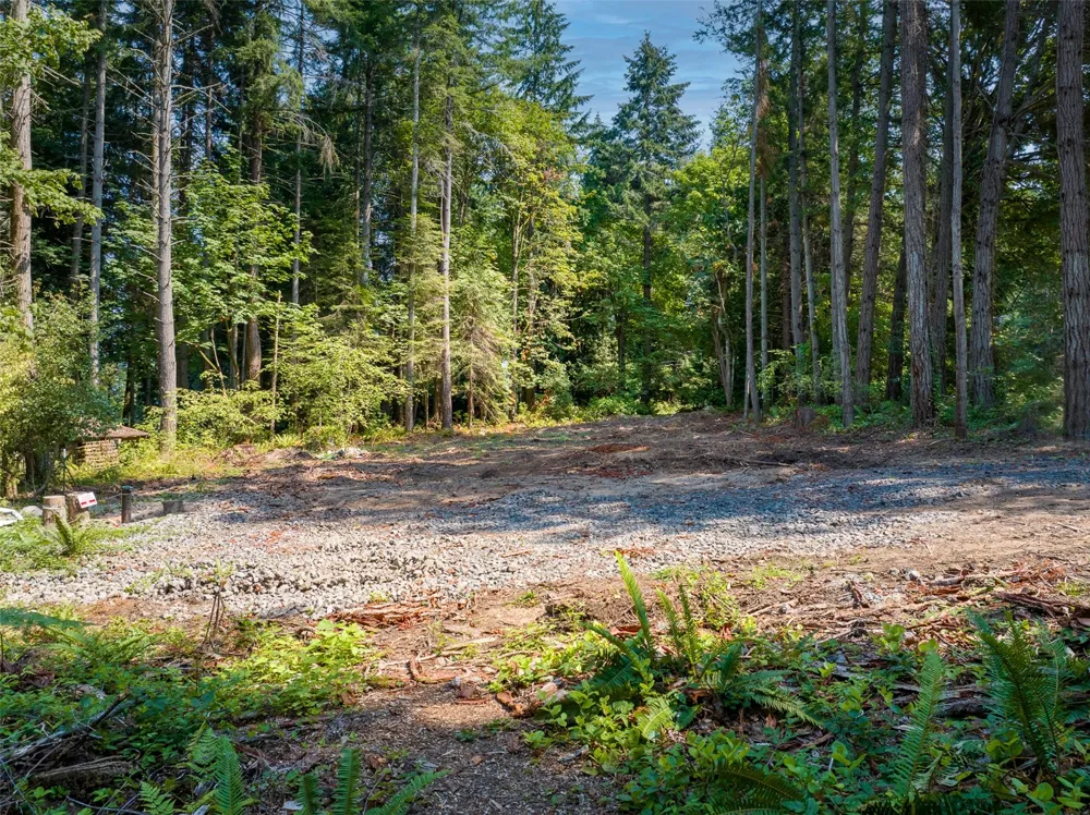 9998 NE Lofgren Road Bainbridge Island, WA 98110