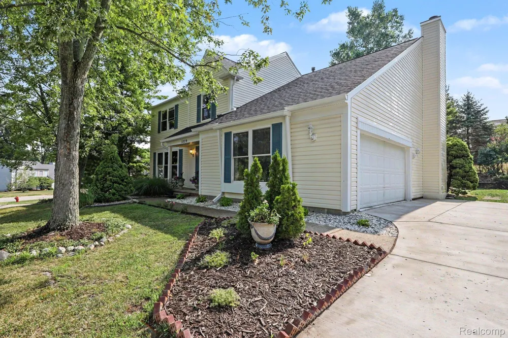 1809 Poppleton Drive West Bloomfield Charter Township, MI 48324