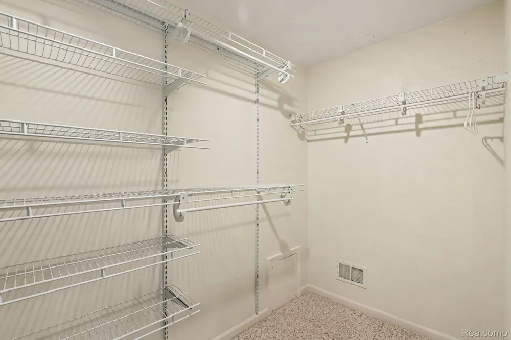 1809 Poppleton Drive West Bloomfield Charter Township, MI 48324