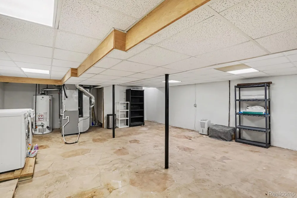 1809 Poppleton Drive West Bloomfield Charter Township, MI 48324
