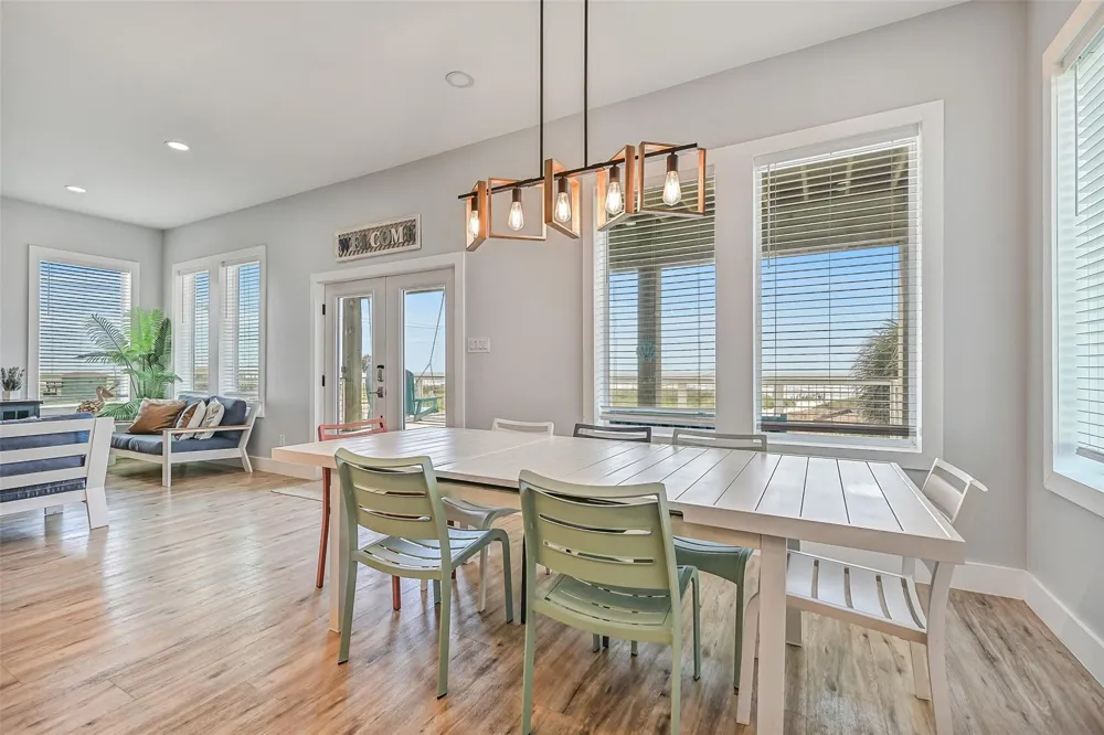 4003 11 Mile Road Galveston, TX 77554