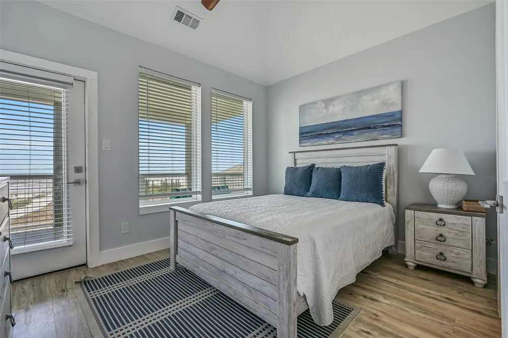 4003 11 Mile Road Galveston, TX 77554