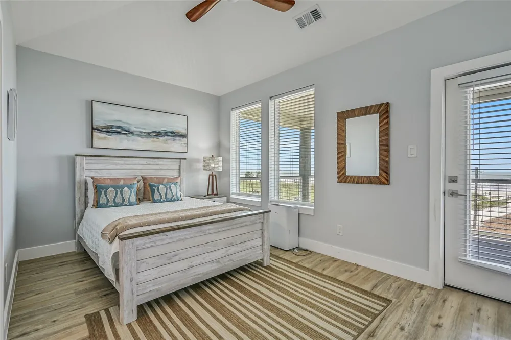 4003 11 Mile Road Galveston, TX 77554
