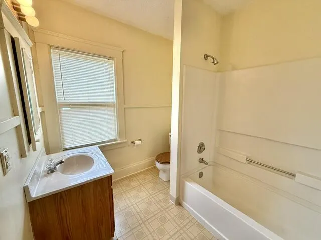 274 Garfield Avenue Battle Creek, MI 49017
