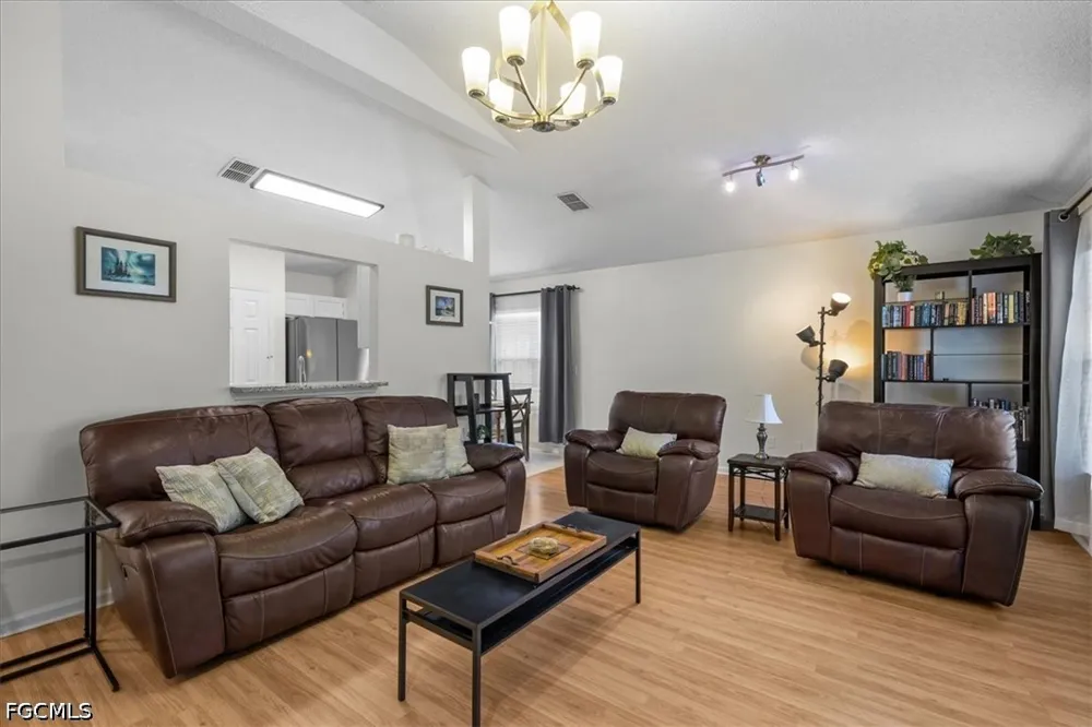 Bentley Trace Lane E Jacksonville, FL 32257