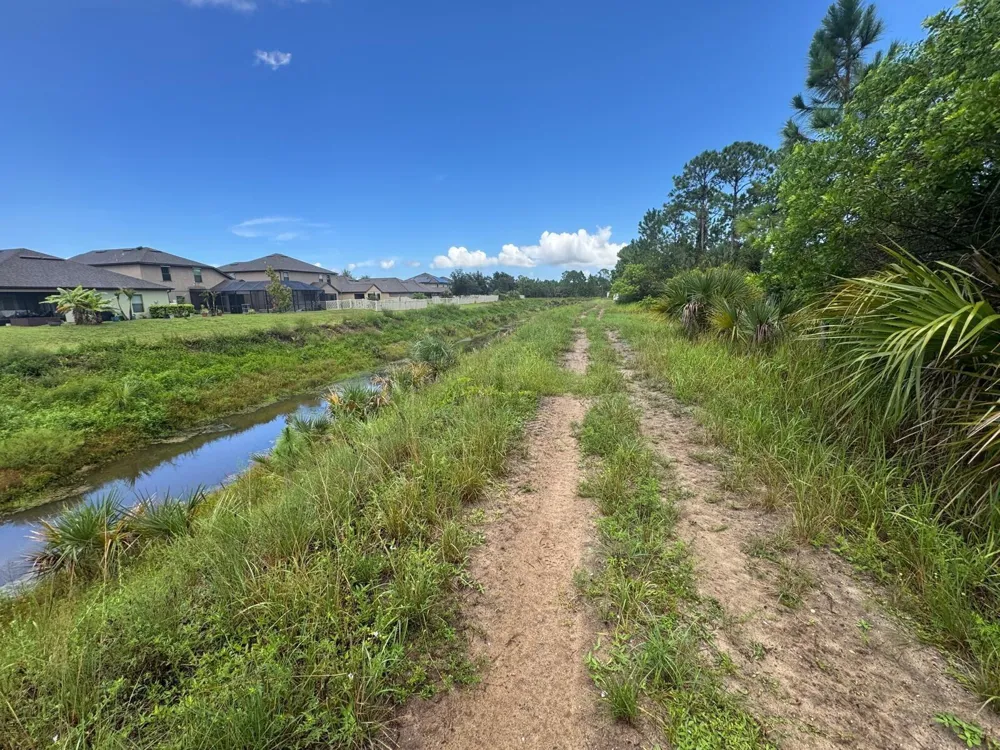 527 PAIGO STREET SE Palm Bay, FL 32909