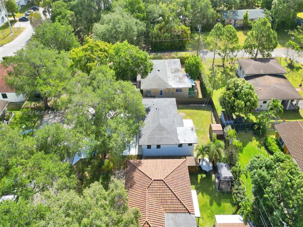 2380 NE 184th Ter North Miami Beach, FL 33160