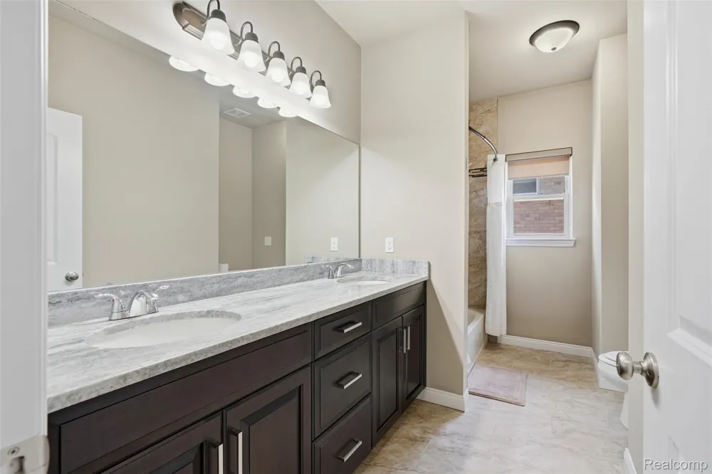 7419 Park Terrace Lane Shelby Charter Township, MI 48317