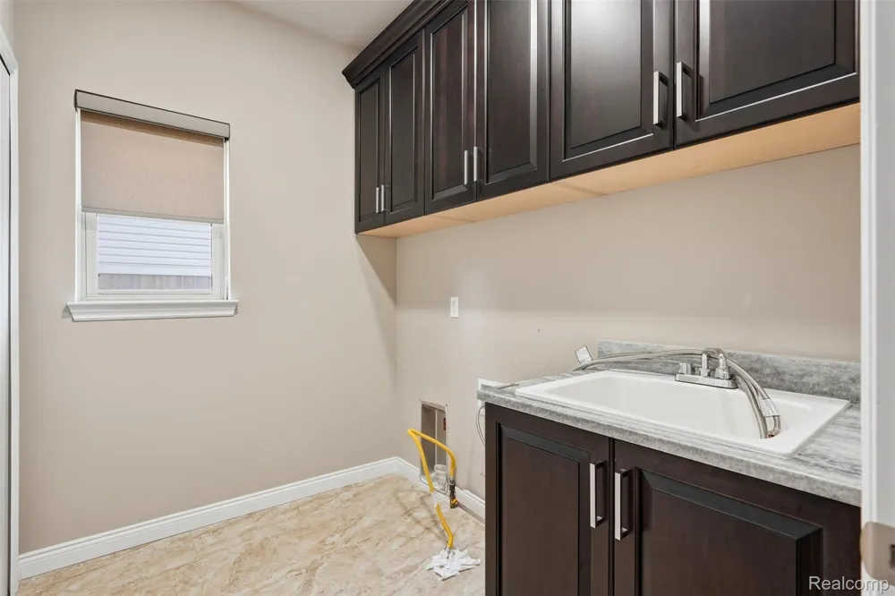 7419 Park Terrace Lane Shelby Charter Township, MI 48317