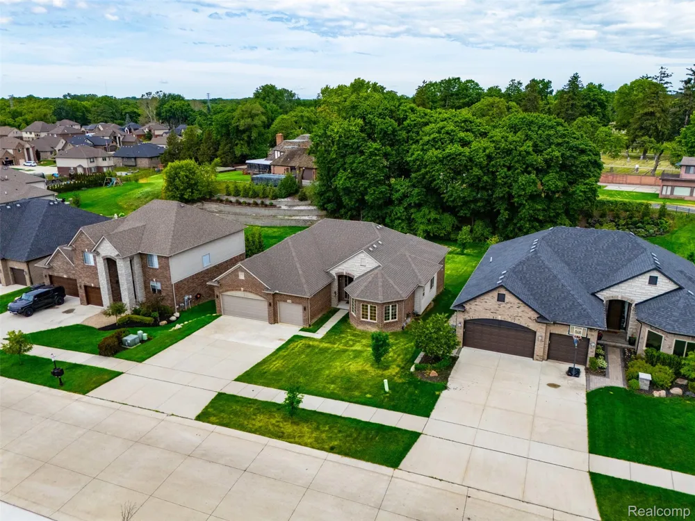 7419 Park Terrace Lane Shelby Charter Township, MI 48317