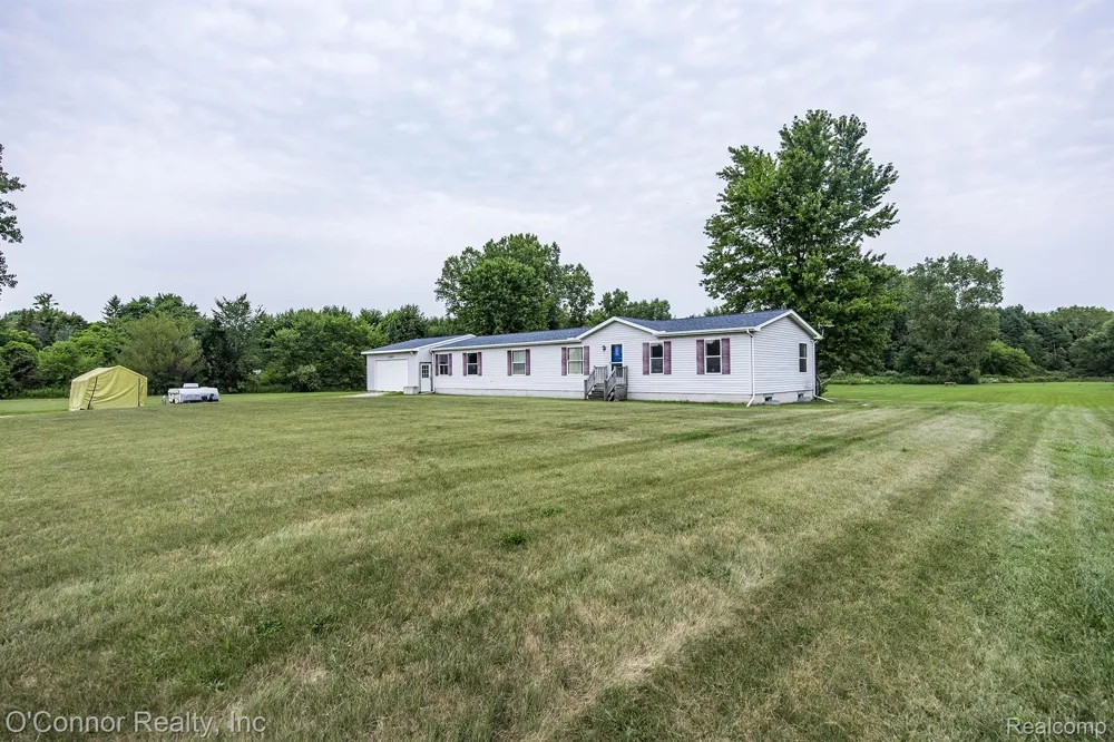1070 Burns Road Marysville City, MI 48074
