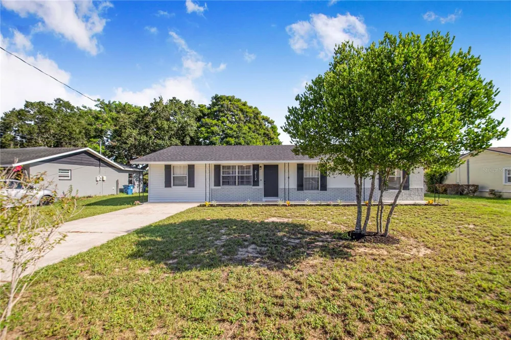 2112 EMBRY AVENUE Haines City, FL 33844