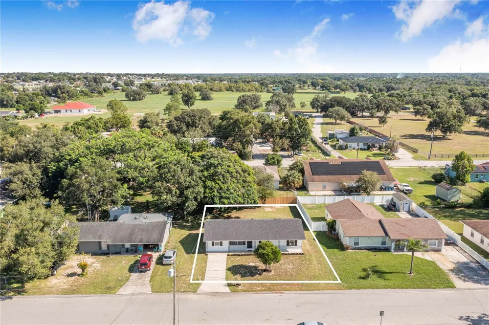 2112 EMBRY AVENUE Haines City, FL 33844