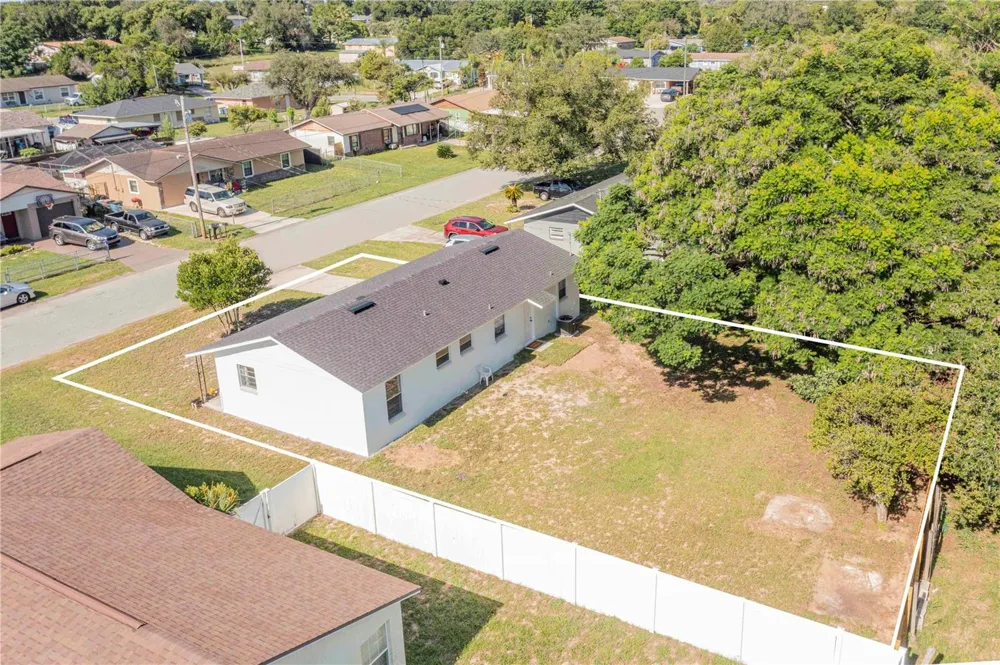 2112 EMBRY AVENUE Haines City, FL 33844