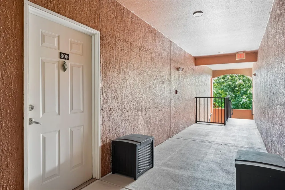 8813 VILLA VIEW CIRCLE #308 Orlando, FL 32821