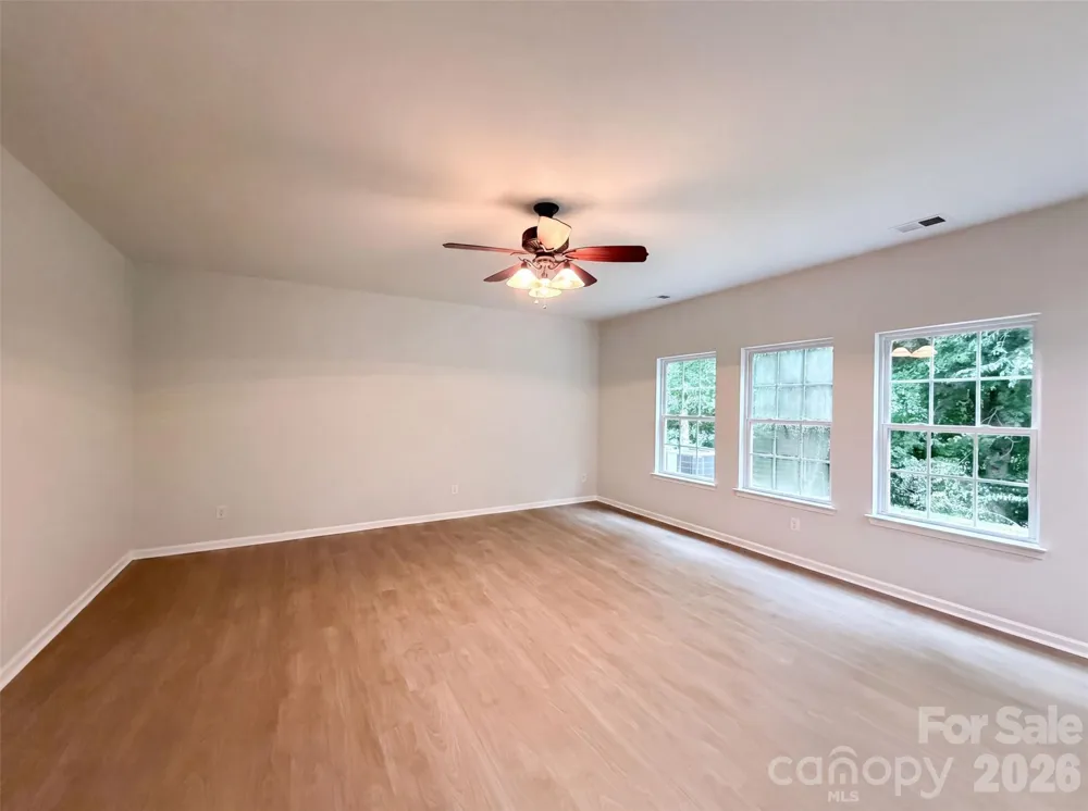 127 Edgington Street Mooresville, NC 28115