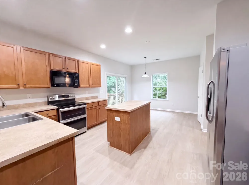 127 Edgington Street Mooresville, NC 28115