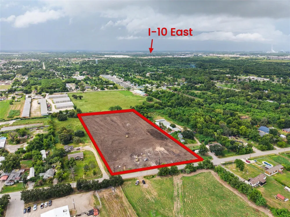 4310 Redell Road Baytown, TX 77521