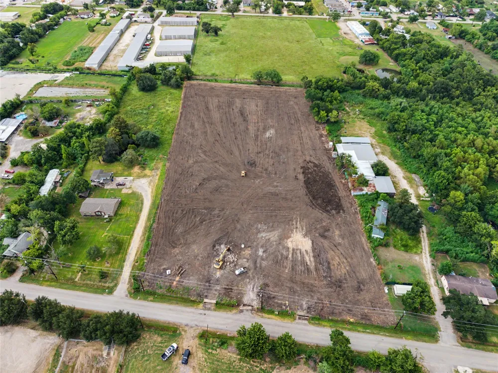 4310 Redell Road Baytown, TX 77521