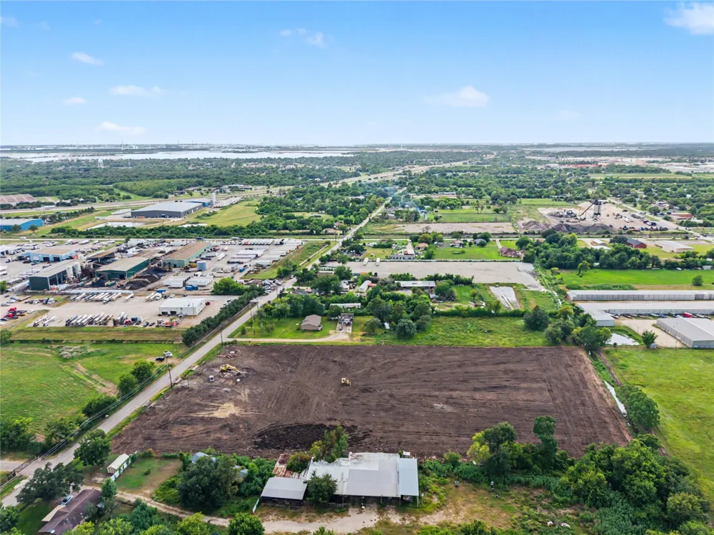 4310 Redell Road Baytown, TX 77521