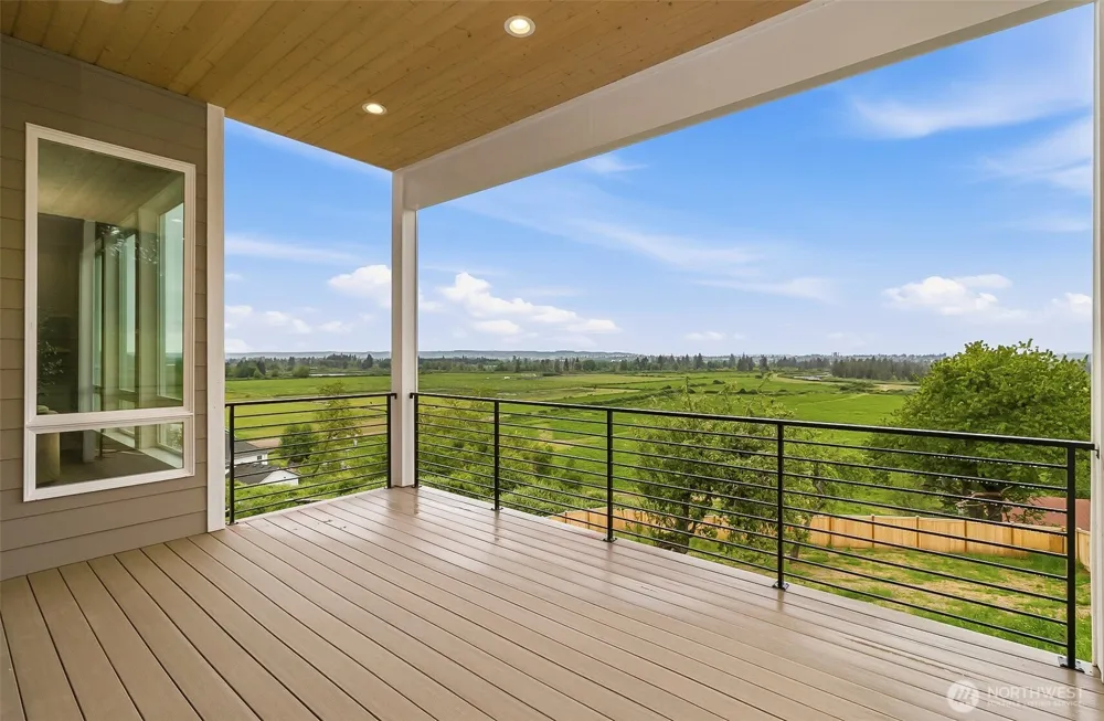 1515 Sunnyside Boulevard Lake Stevens, WA 98258