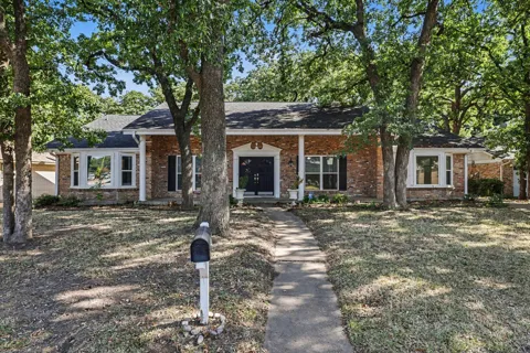 2408 Winewood Lane
