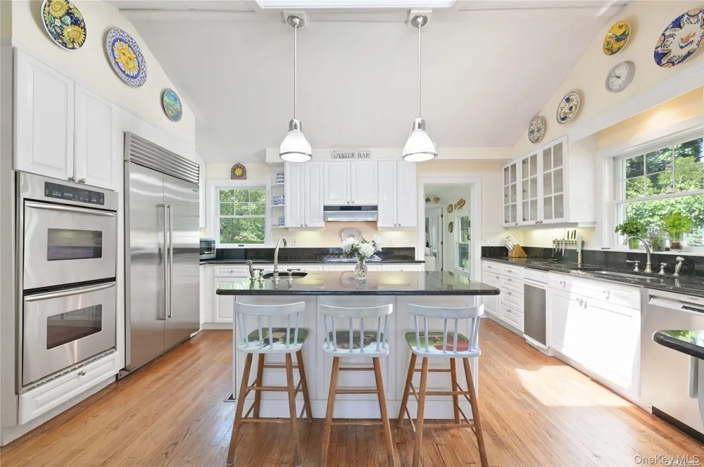 50 Inlet View Path East Moriches, NY 11940