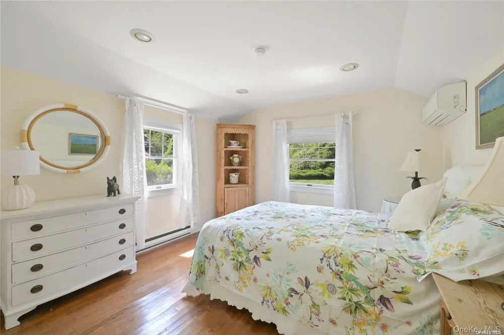 50 Inlet View Path East Moriches, NY 11940