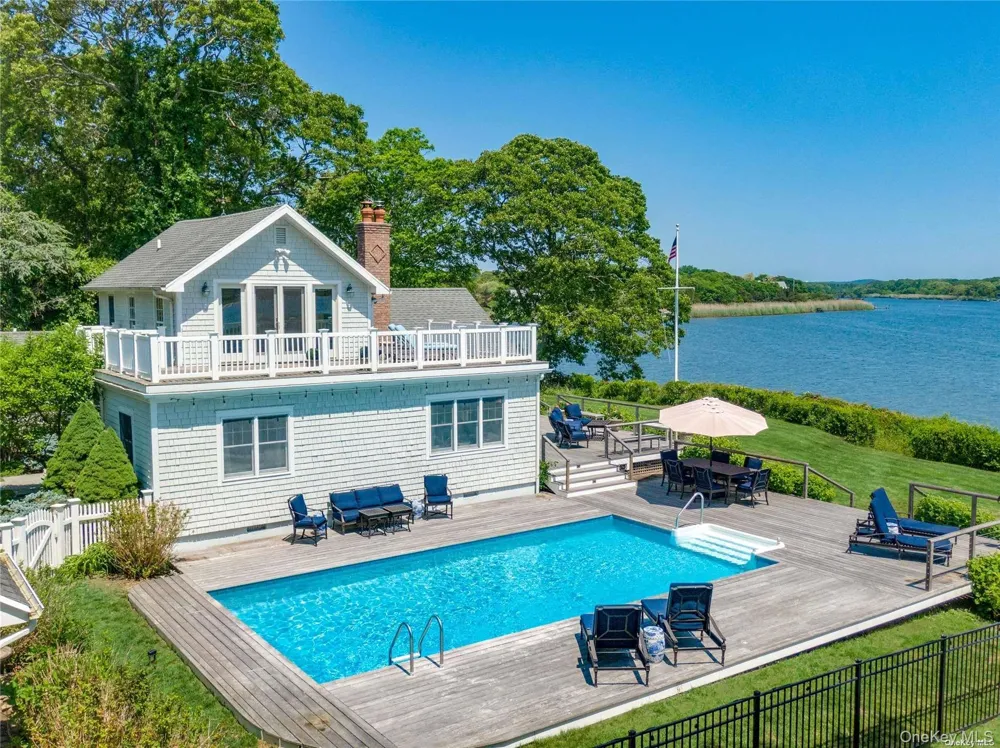 50 Inlet View Path East Moriches, NY 11940