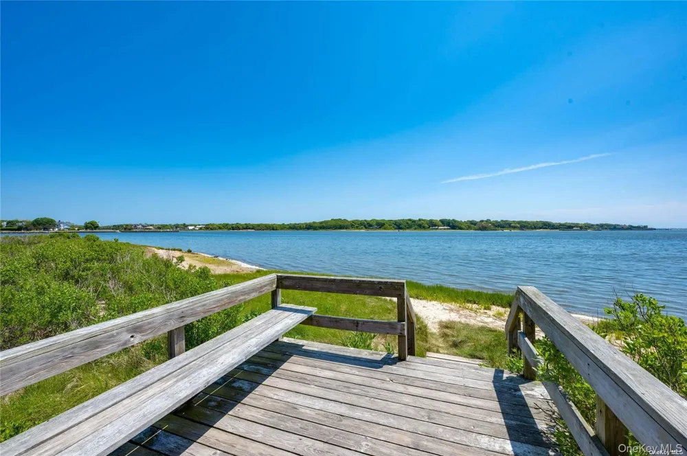 50 Inlet View Path East Moriches, NY 11940