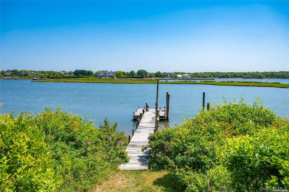 50 Inlet View Path East Moriches, NY 11940